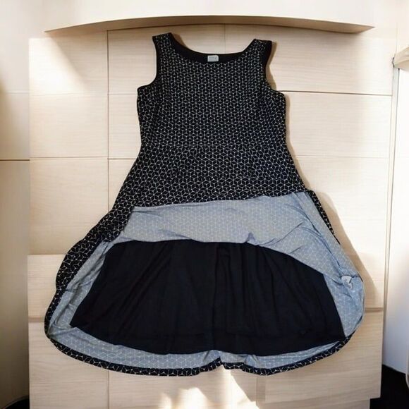 Kaileigh Women's Navy Blue and White Sleeveless Dress – Size Medium - Picture 7 of 8